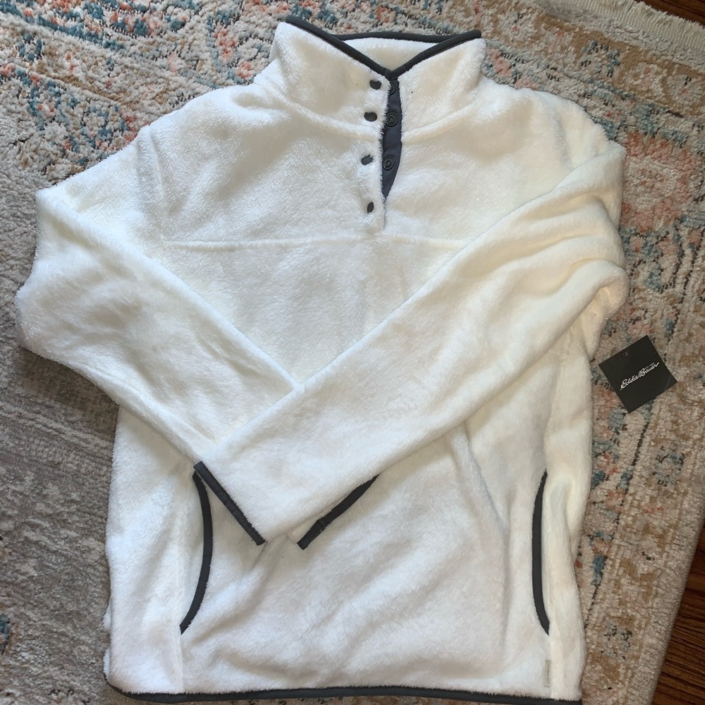 Eddie Bauer pullover
